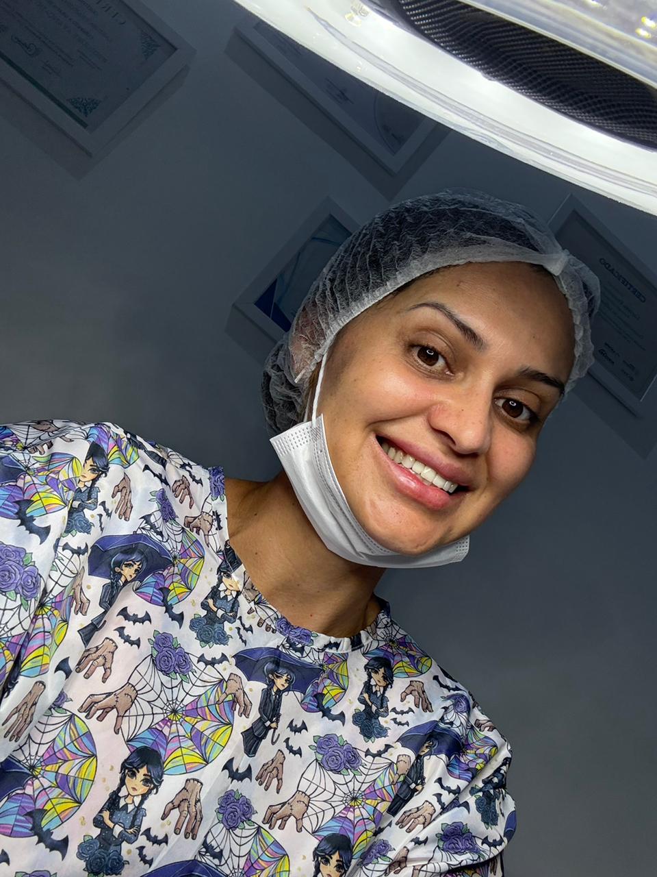 Podóloga Gizlaine Vaz em atendimento em Sorocaba